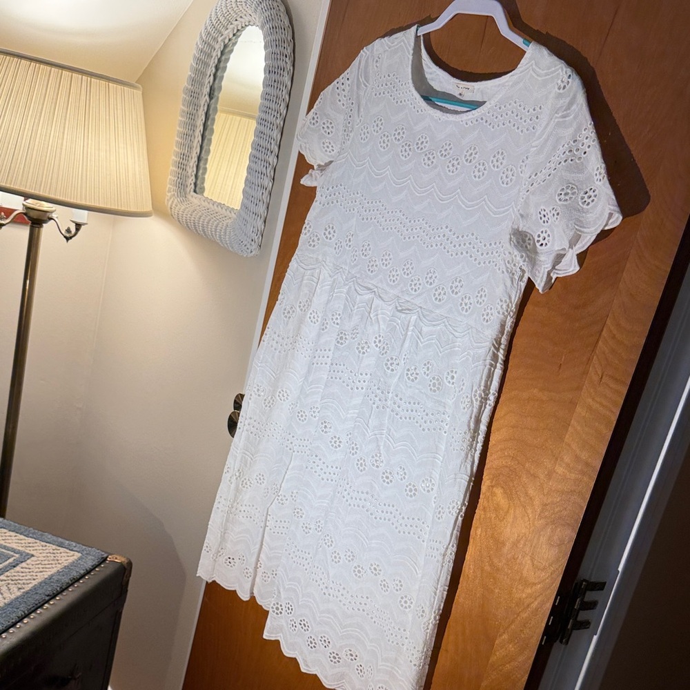Tea n Rose White Eyelet Midi Dress
